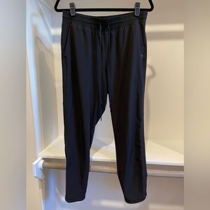 GAP GapFit Runaround Jogger, Black